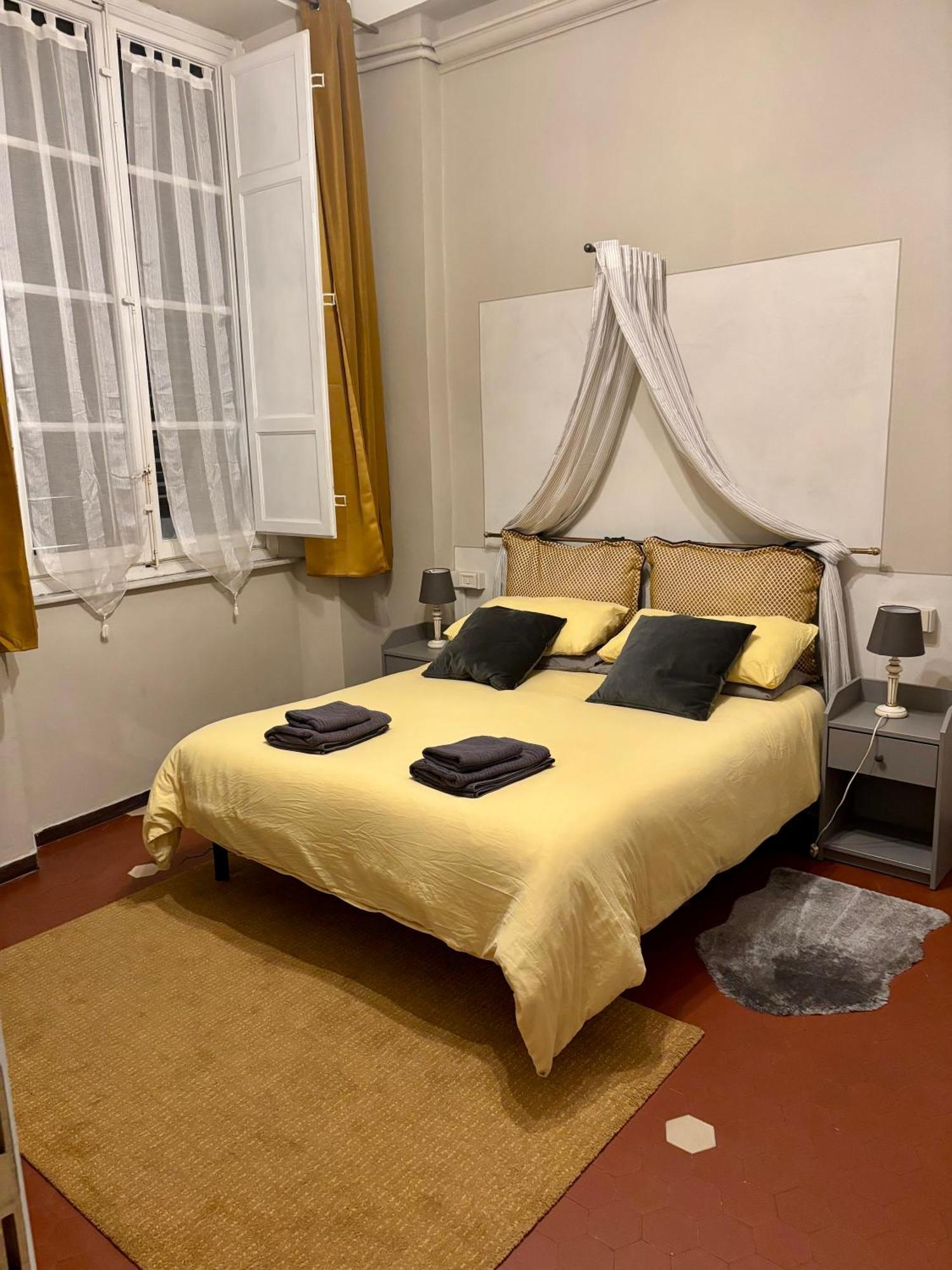 Guest House Santa Giustina Lucca Centro Storico Luaran gambar